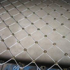 Сетка нержавеющая тросовая со скобочным креплением и ромбической ячейкой Н6 7х7 AISI 316 20х35х1 мм